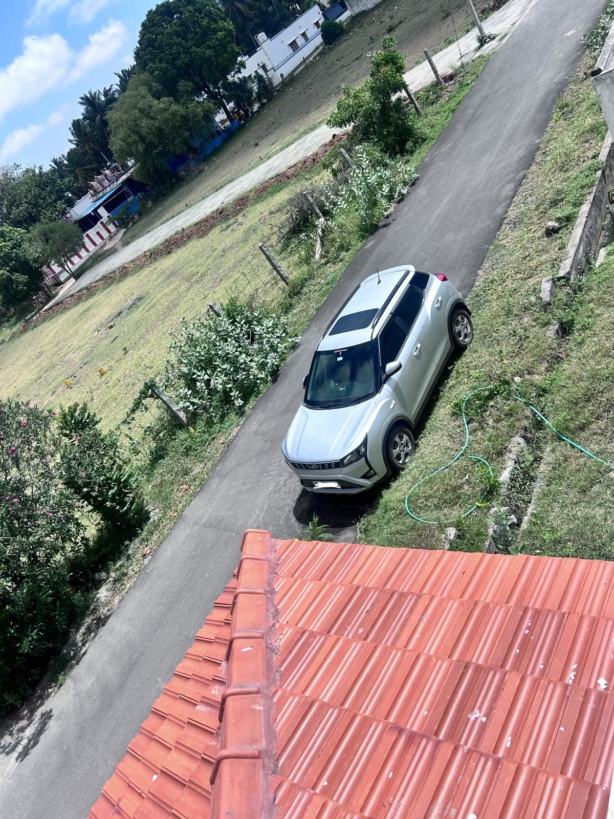 Mahindra XUV300 - Image 3